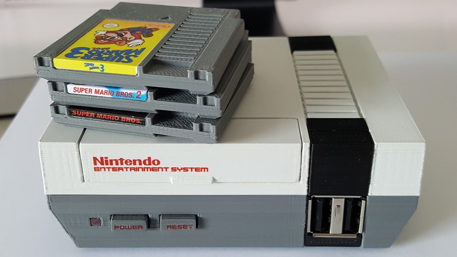 Mini NES Casera creada con Raspberry Pi