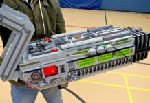 BFG 9000 de Doom contruida con LEGO BFG 9000 de Doom contruida con LEGO