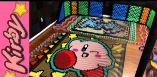 Kirby construido con 23613 dominós Kirby construido con 23613 dominós