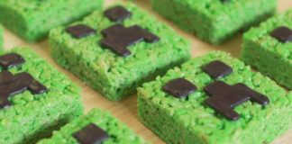 Bocadillos de Rice Krispy inspirados en Creeper de Minecraft Bocadillos de Rice Krispy inspirado en Creeper de Minecraft