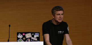 Gamelab 2018 – Mundos a la deriva Cómo crear un juego con tus jugadores Gamelab 2018 - Mundos a la deriva Cómo crear un juego con tus jugadores