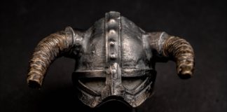 Anillo del casco Dragonborn de Skyrim Anillo del casco Dragonborn de Skyrim