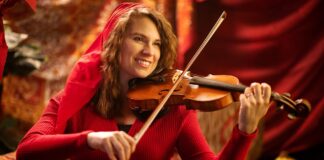 Gerudo Valley del videojuego Zelda OoT Cover en Violín interpretado por Taylor Davis Gerudo Valley del videojuego Zelda OoT Cover en Violín interpretado por Taylor Davis