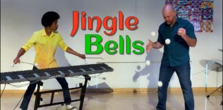 Jingle Bells interpretada por Aaron Grooves y Bronkar Lee Jingle Bells interpretada por Aaron Grooves y Bronkar Lee