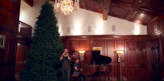 O Christmas Tree en piano por Scott Bradlee – ft. Mike Cottone O Christmas Tree en piano por Scott Bradlee - ft. Mike Cottone