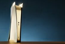 Cambiando los materiales de la carcasa de una PlayStation 5 Cambiando los materiales de la carcasa de una PlayStation 5