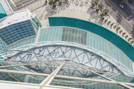 Mirando hacia abajo desde el punto más alto de Centro de Convenciones. E3 2016